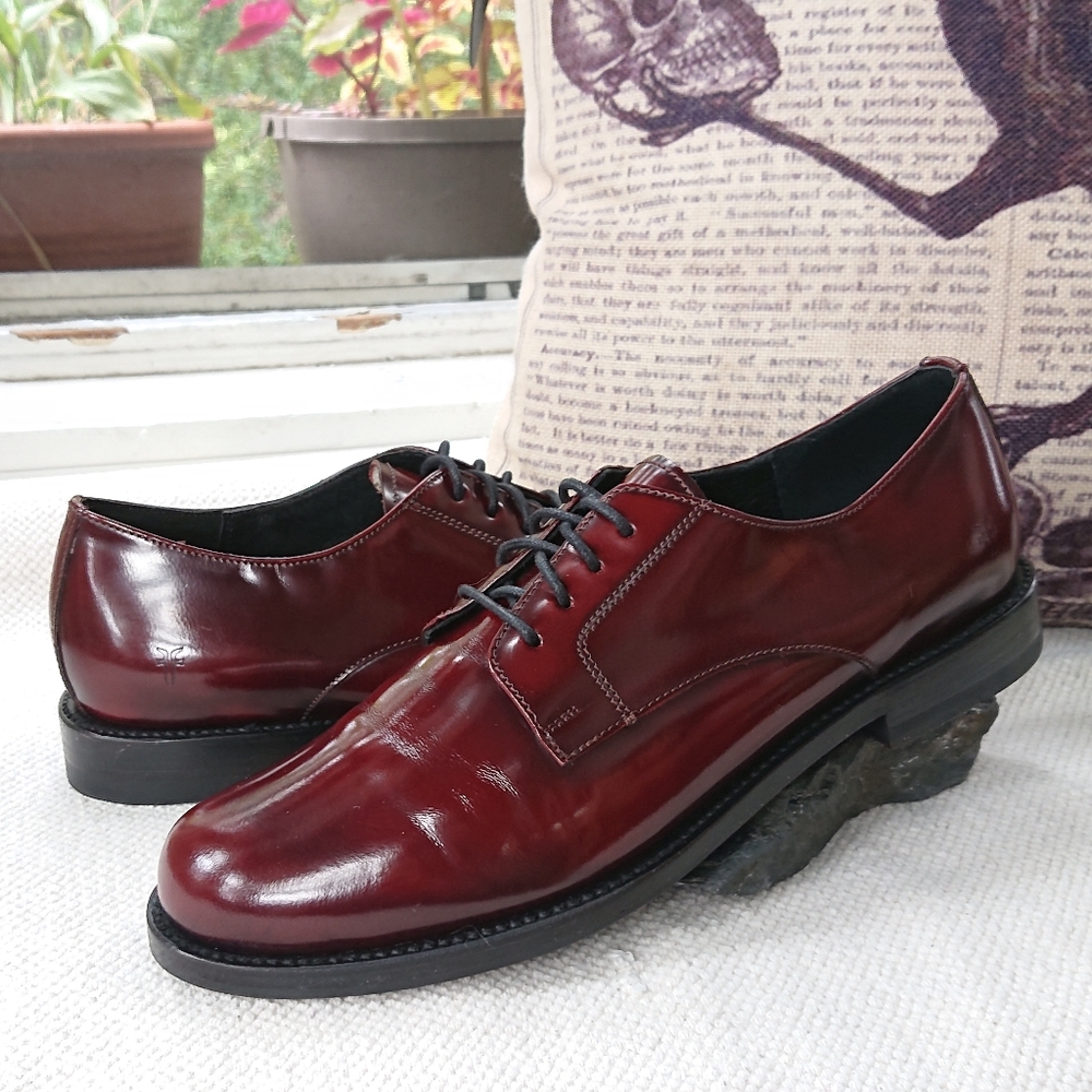 Frye Patent Leather Lace Up Oxford